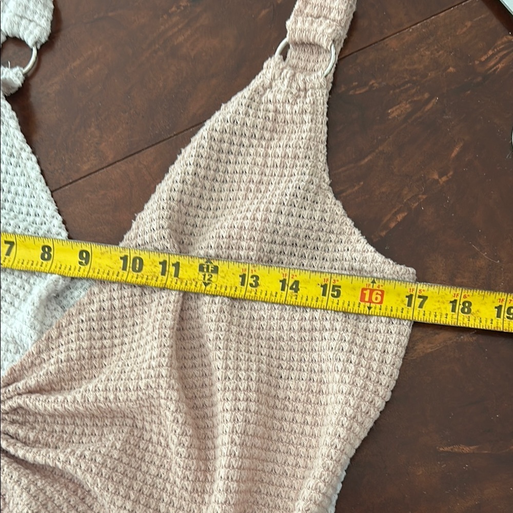 White and Tan Asymmetrical Ruched Tank Top - Picture 15 of 15